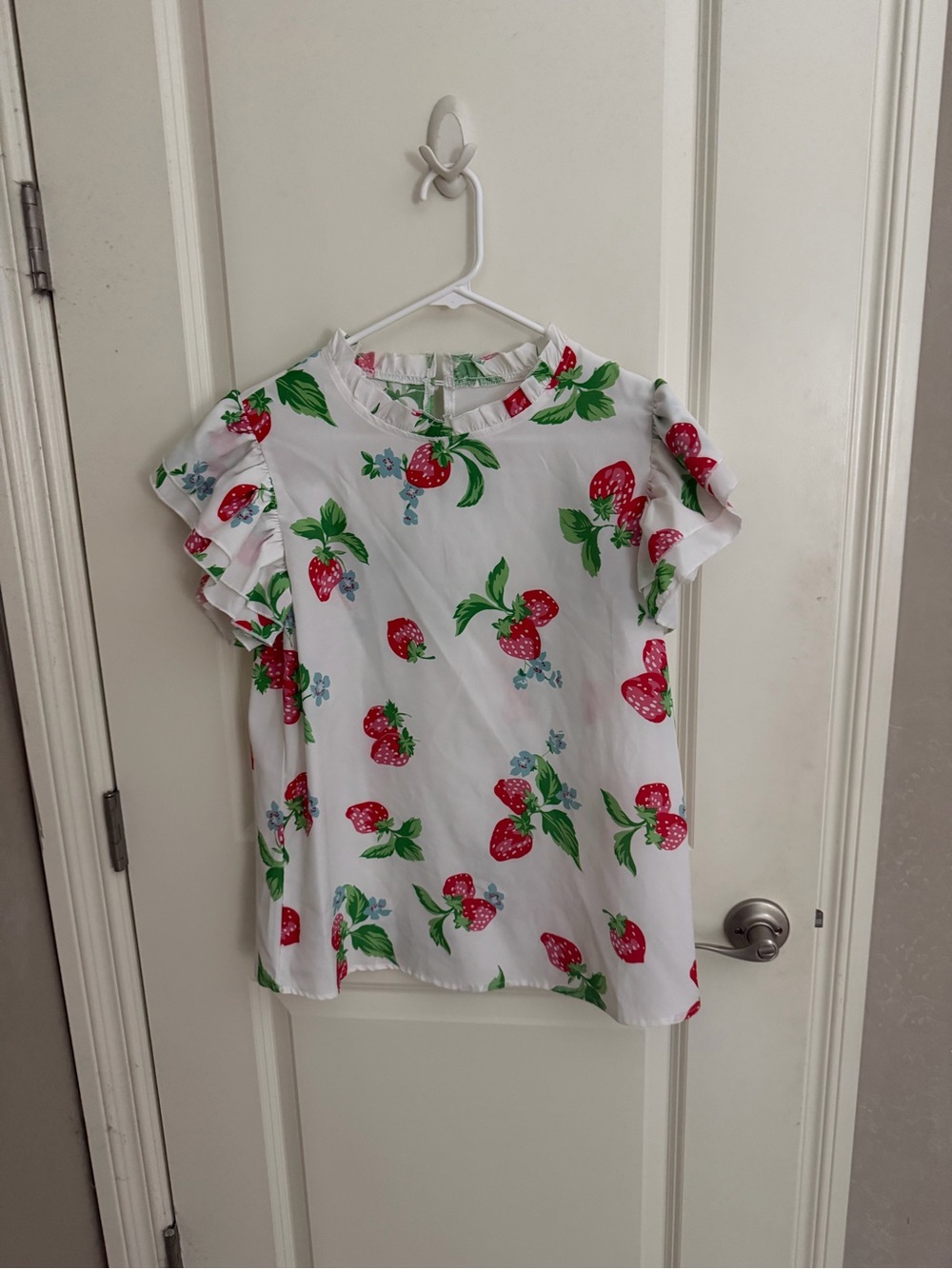 White Strawberry Print Ruffle Sleeve Top